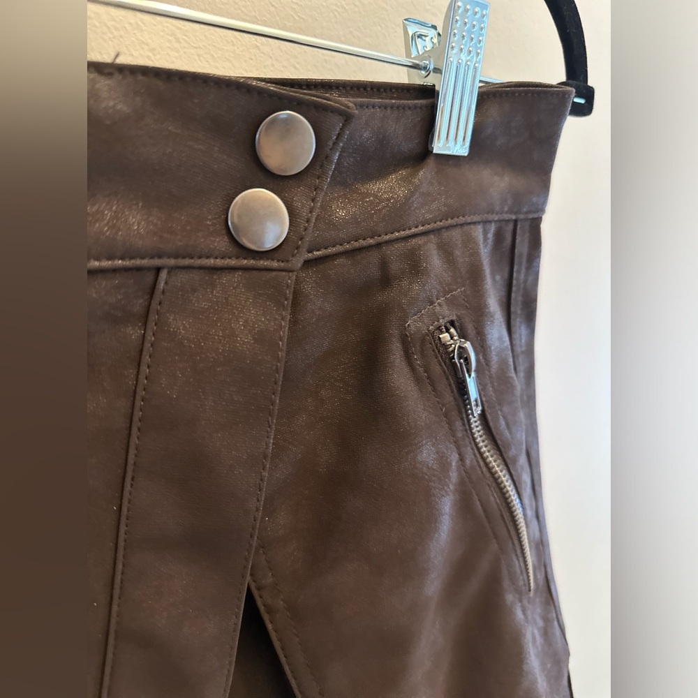 Brown Faux Leather Mini Skirt with Zipper Pockets – Size Small - Picture 3 of 6